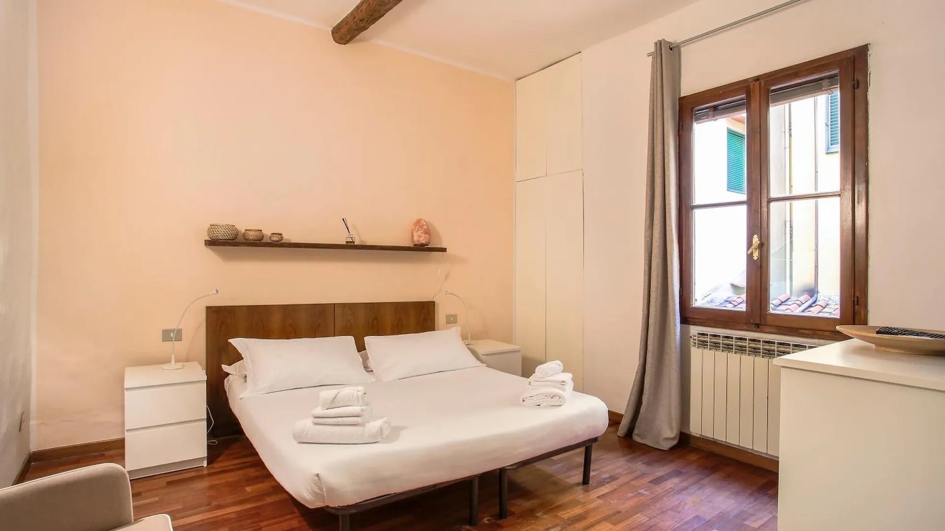 Santa Croce 2 Bedroom Florence