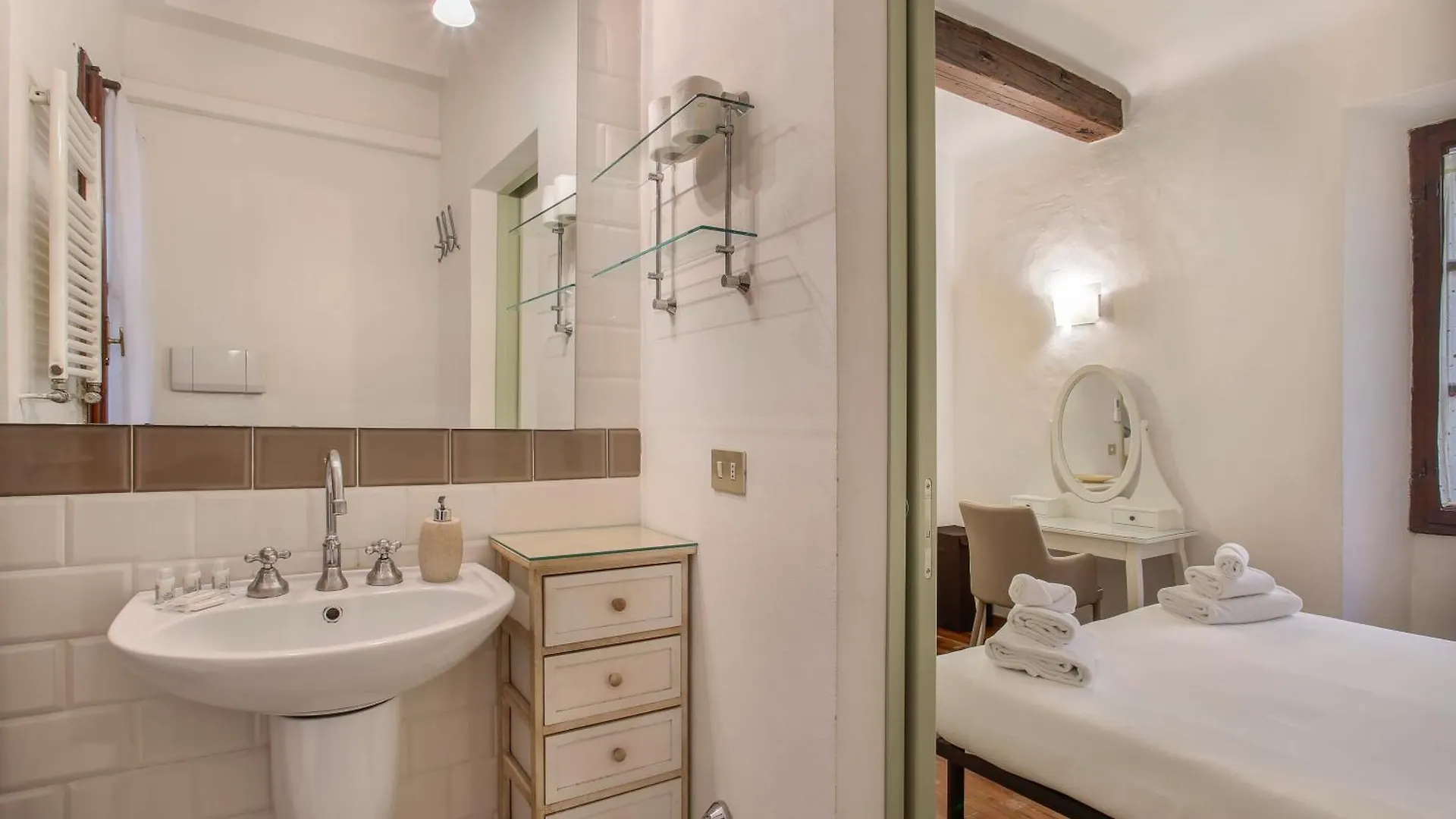 Santa Croce 2 Bedroom Florence